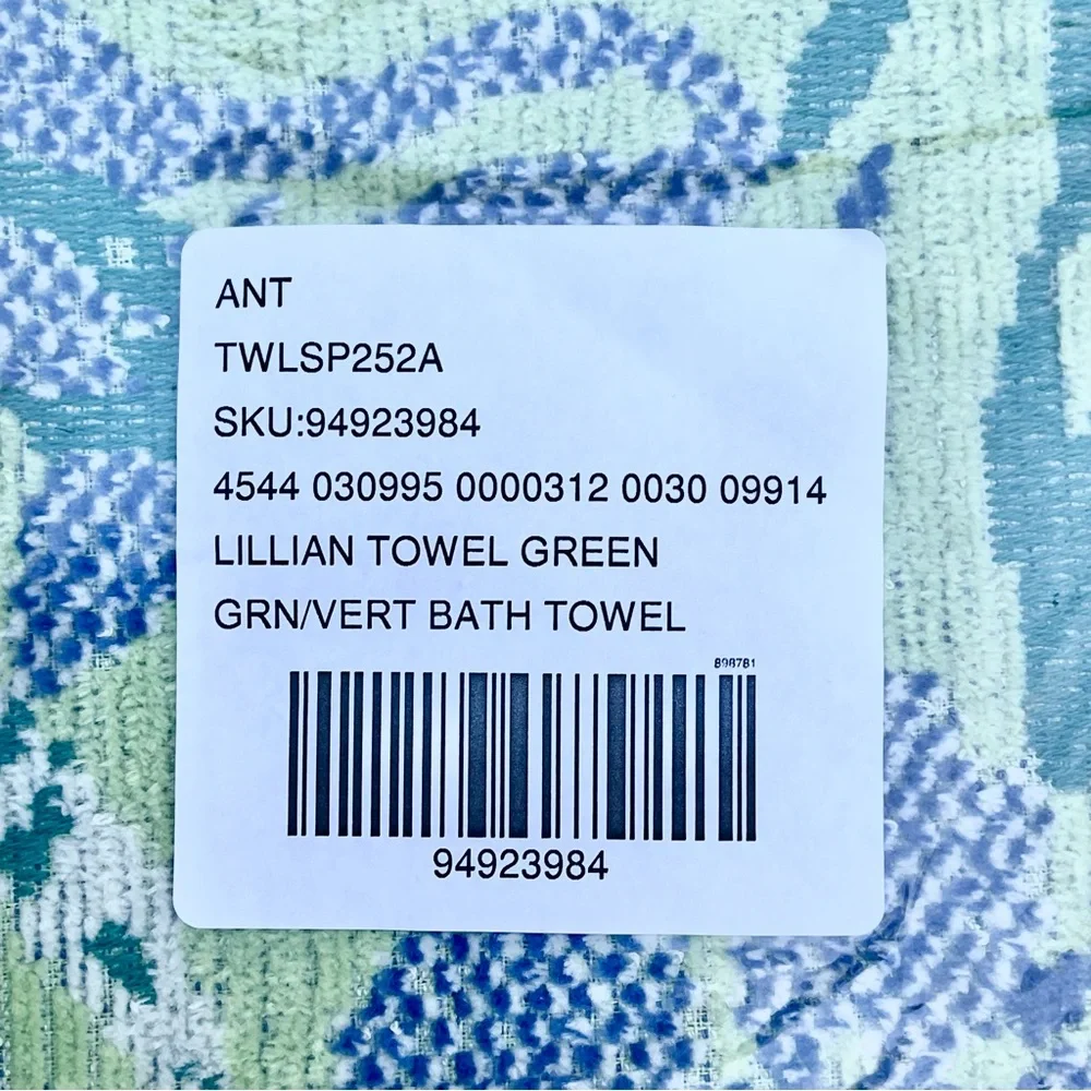 Anthro โ Lillian Cotton Floral Bath Towel in Green - Picture 8 of 10